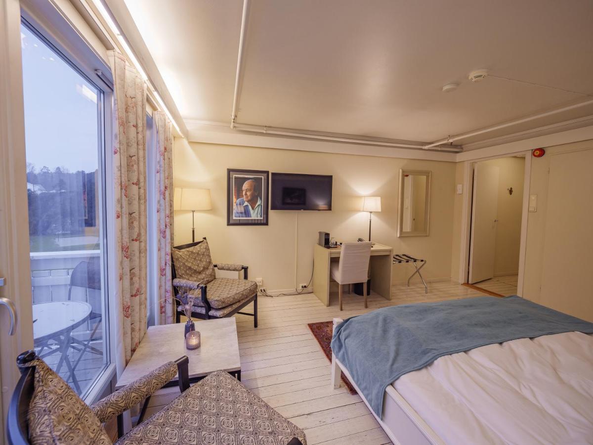 Strand Hotel Fevik - By Classic Norway Hotels Bagian luar foto